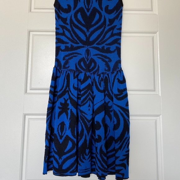 TORN BY RONNY KOBO BLUE BLACK STRETCHY MATERIAL DRESS SIZE SMALL - Picture 16 of 16
